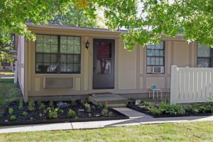 featured image of Hampshire Apts