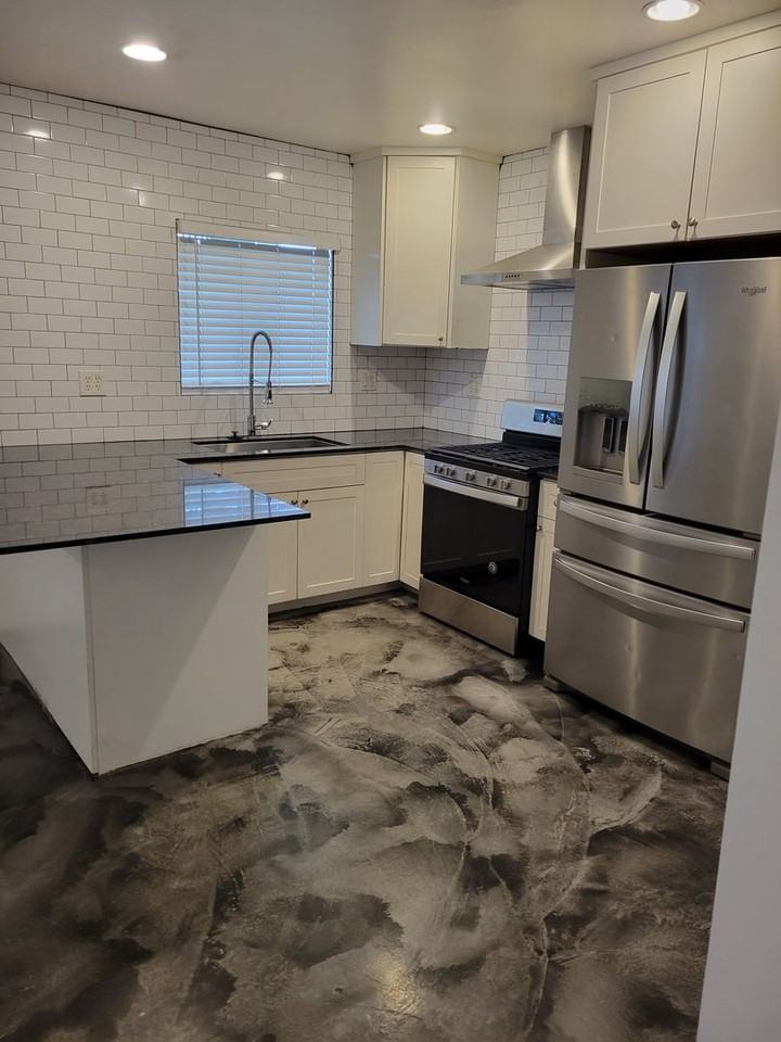 Point Park Apartments (North Side) - Photo 2 of 9