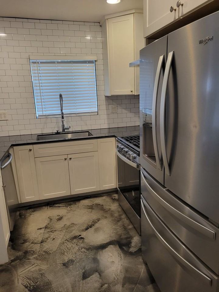 Point Park Apartments (North Side) - Photo 3 of 9