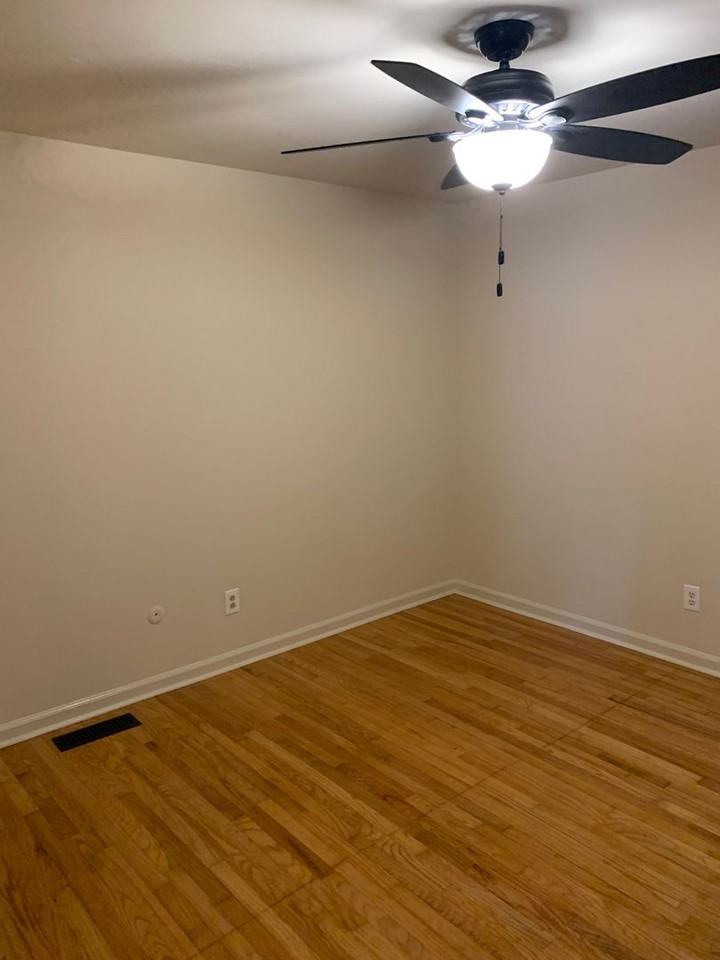 Inglis Place - Photo 6 of 12