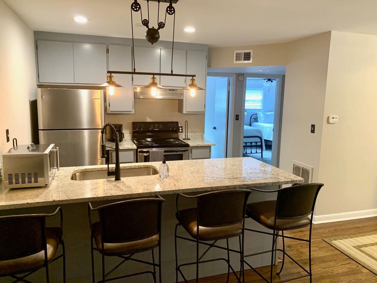 Normal Heights Apartments - Photo 4 of 15