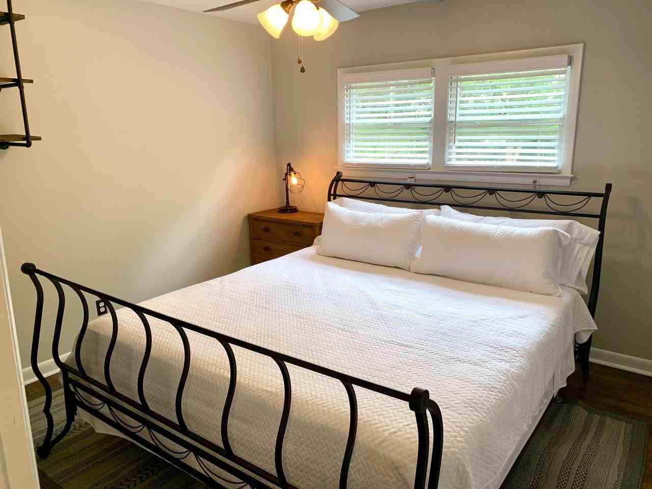 Normal Heights Apartments - Photo 7 of 15