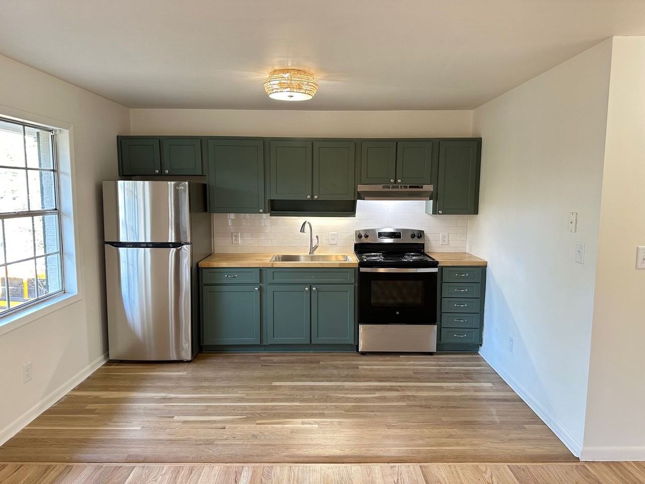 The Flats at Oglethorpe - Photo 4 of 13