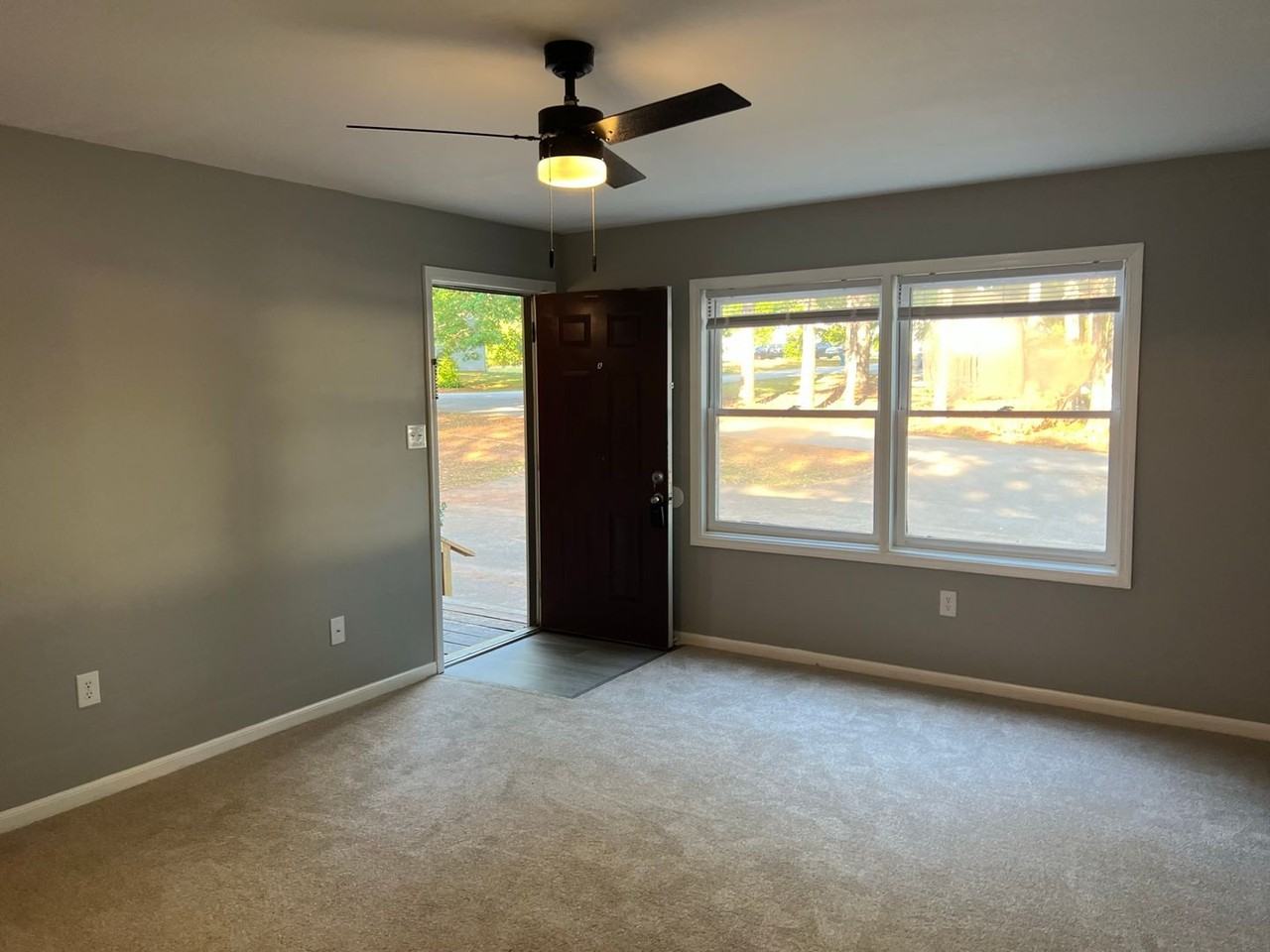 Renovated 2 Bed/2 Bath Unit Across from Vet School in East Athens - Photo 3 of 23