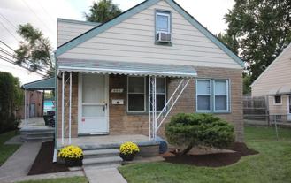 694 Lincoln - Photo 1 of 1