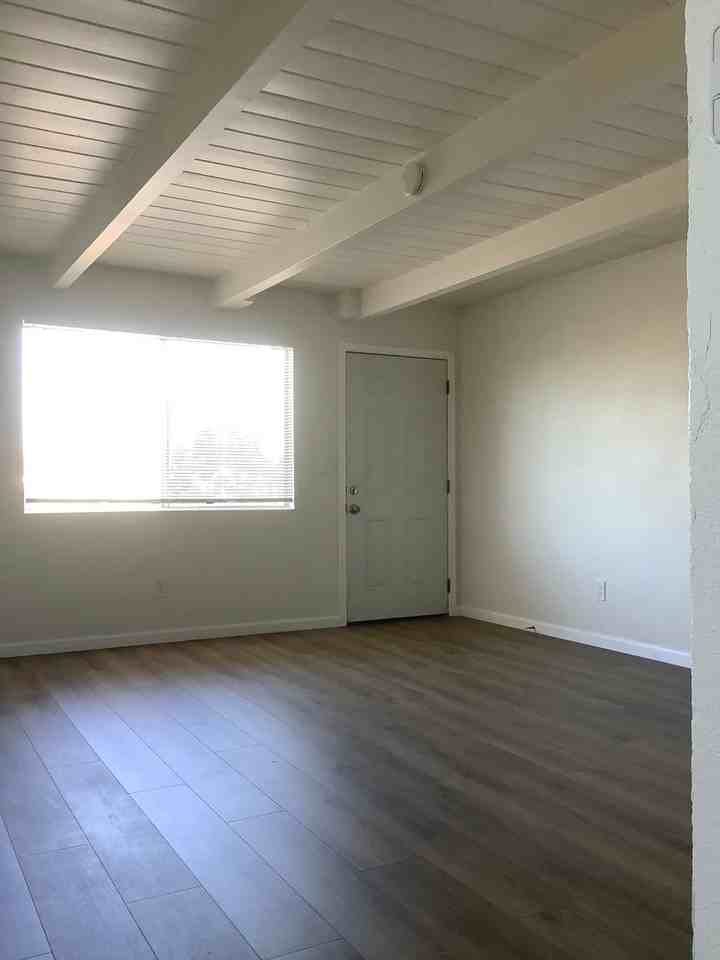 252 S 3rd St - Photo 2 of 11