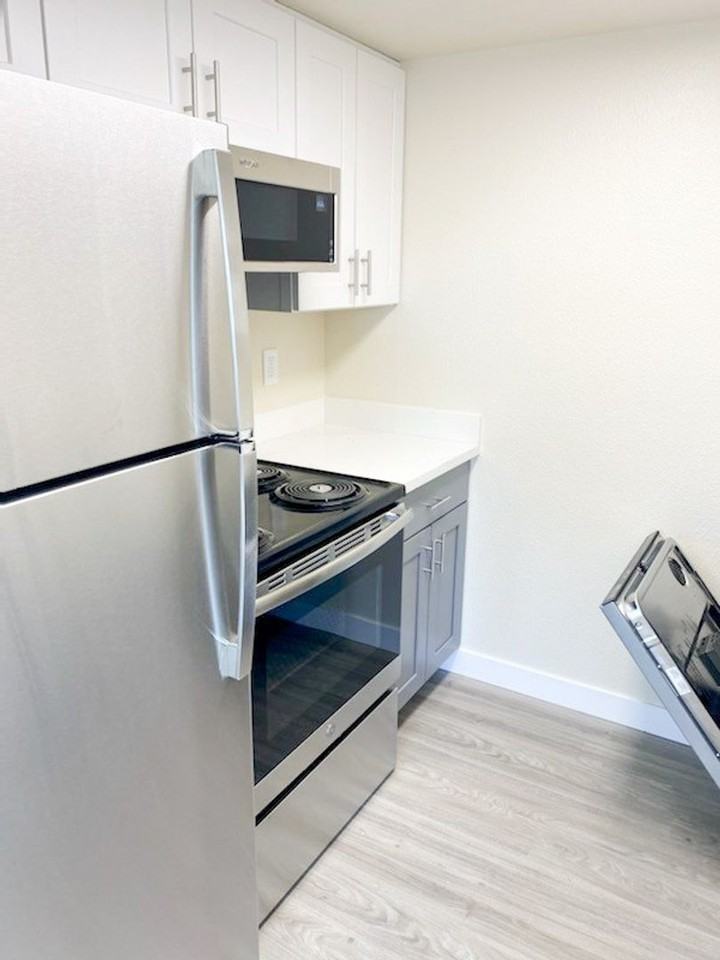 Windhill Apartments - Photo 7 of 17