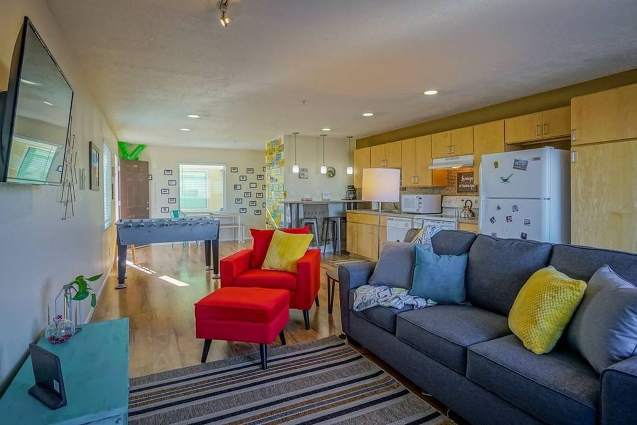 115ct - Bricklight Courtyard Apartments - Photo 7 of 12