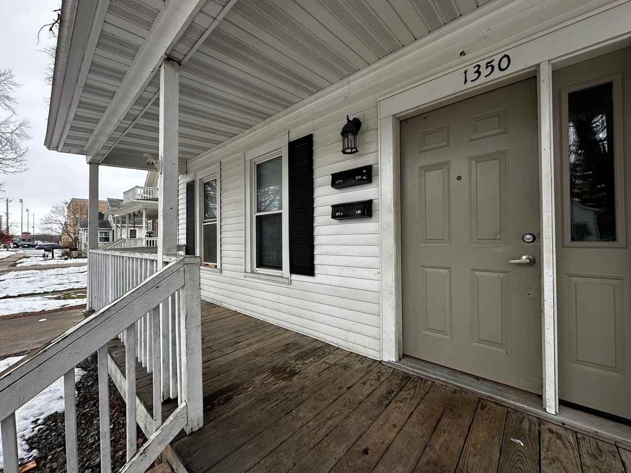 1350 Cherry Street - Duplex - Photo 3 of 35