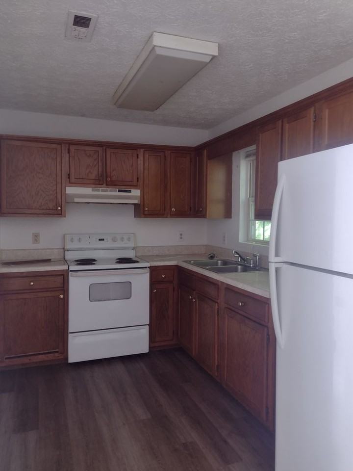 Rives Rd. - Photo 2 of 5