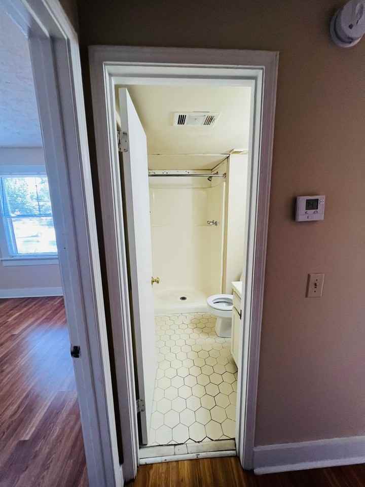 Auburn Hall - Photo 7 of 8