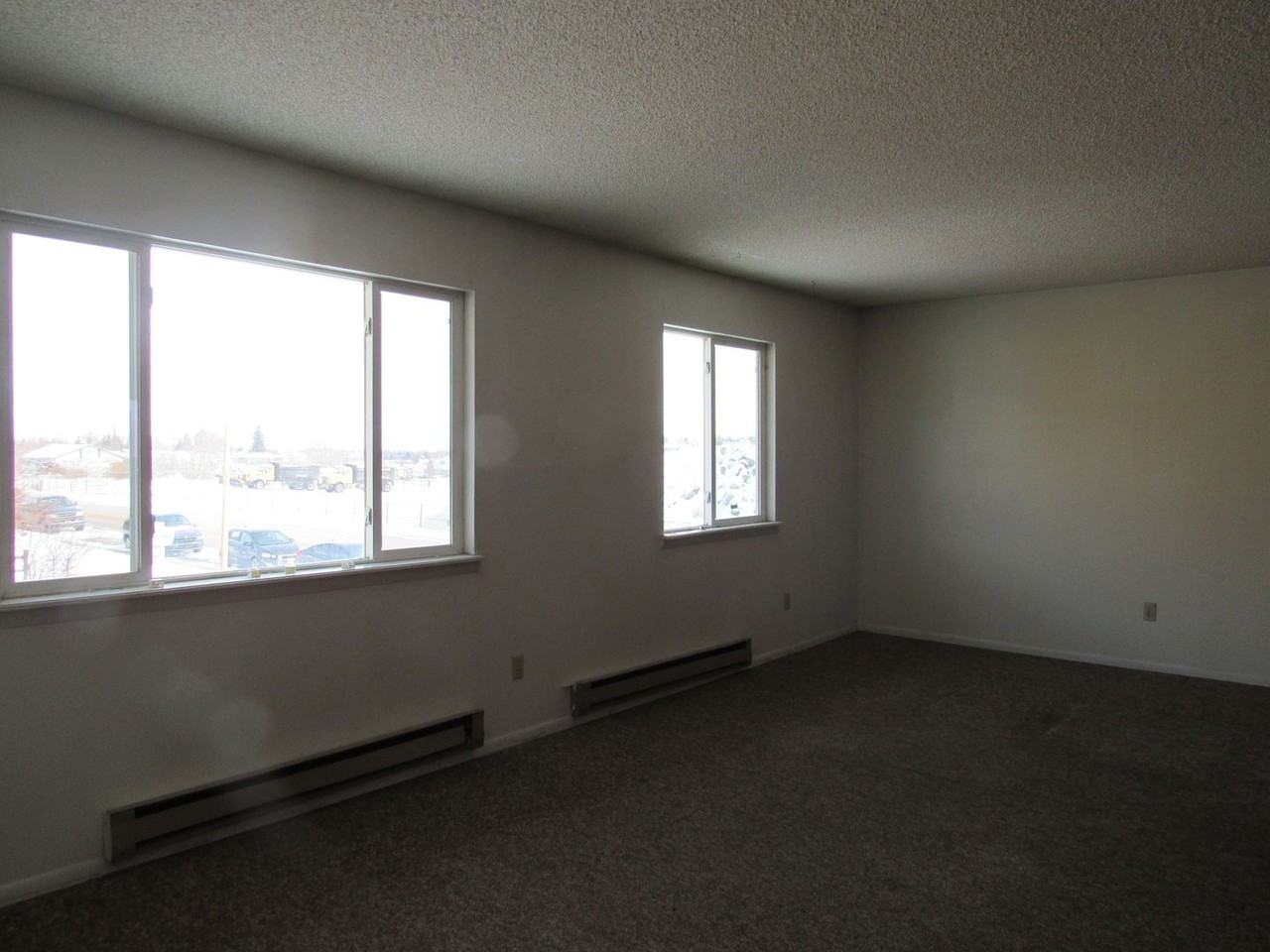 2580 South McKinley - Photo 2 of 11