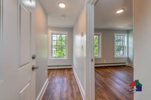 featured image of 166 N Winooski Ave