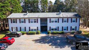 featured image of 228 Mark Twain Cir