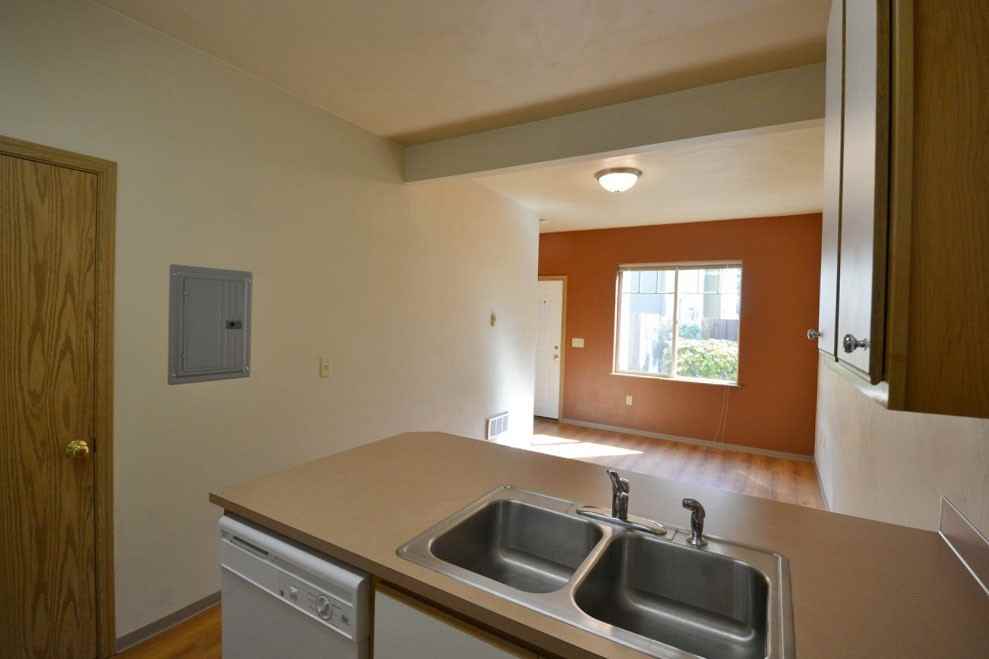 1721 Patterson Aly #D - Photo 4 of 6