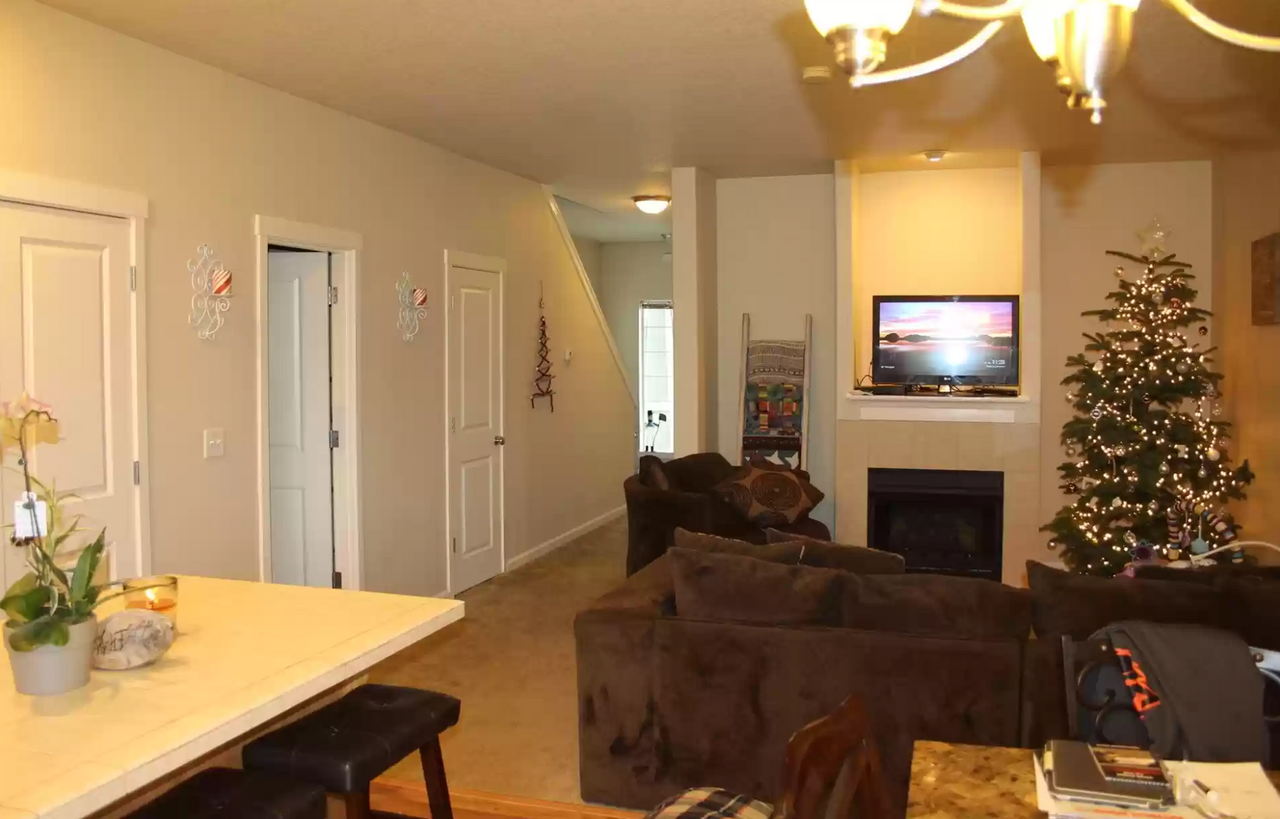 191-4354-4356 Siskyou - Photo 3 of 16