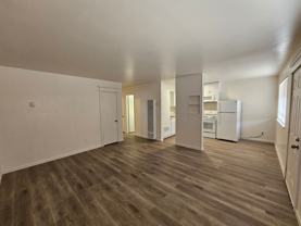 NSUR1258 2205 Cedar 5-8 - Photo 1 of 1