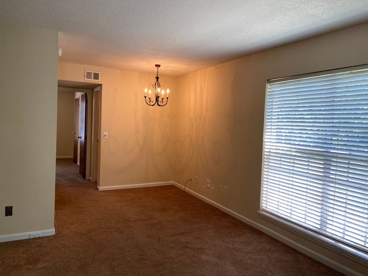 kilbourne 13-16 - Photo 2 of 6