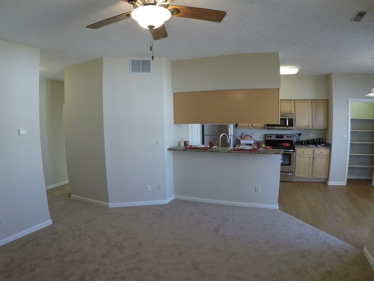 Portledge Commons, 1 and 2 Bedroom apartments, carport, central Lafayette - Photo 6 of 36