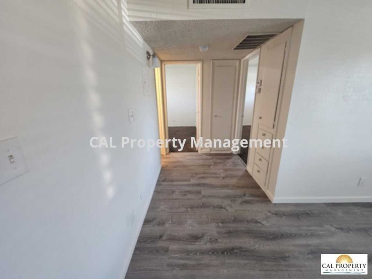 # Illinois 918 - Photo 3 of 16