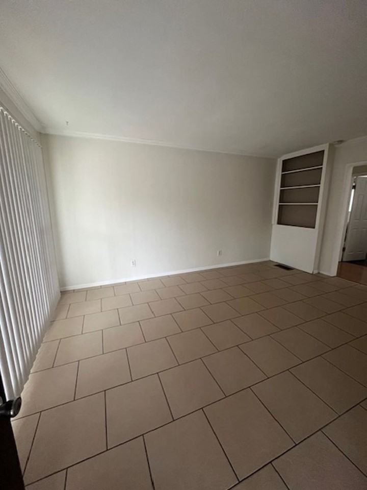 Custer St (DD) - Photo 2 of 12