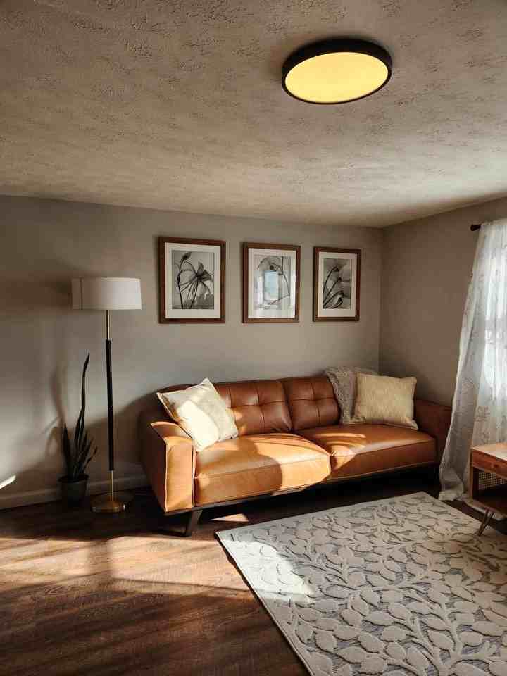 355 E Main St - Photo 3 of 24