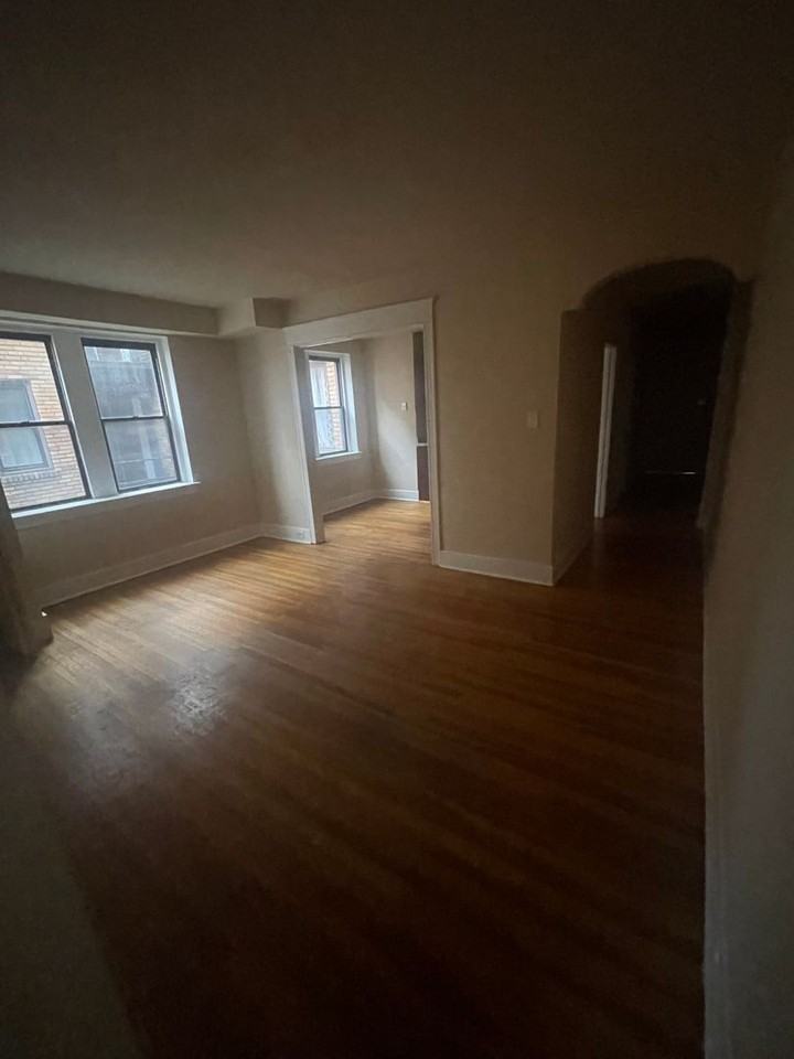 6649 N 16th ST - Photo 3 of 8