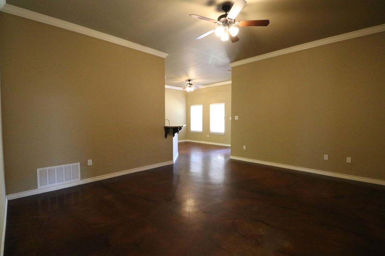 STONERIDGE 501 - 503 - Photo 2 of 22