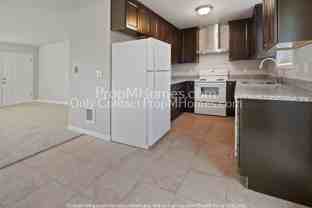 15559 Ne Glisan St - Photo 1 of 1