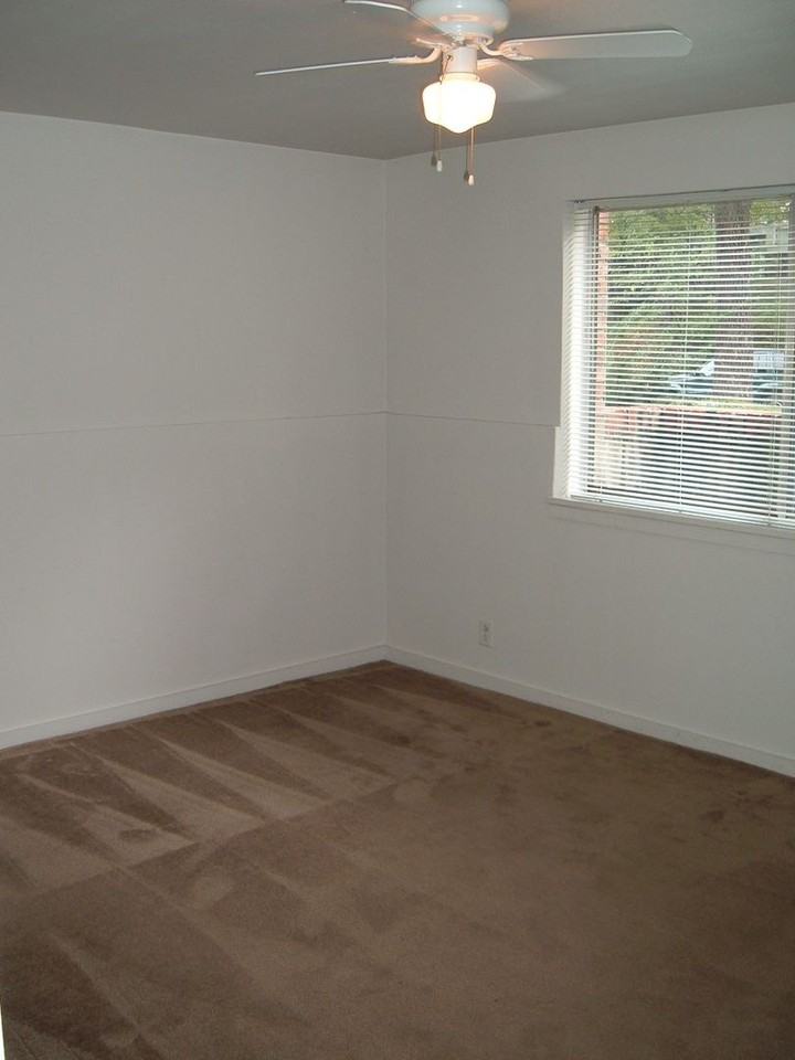 1025 Mississippi - Photo 4 of 9