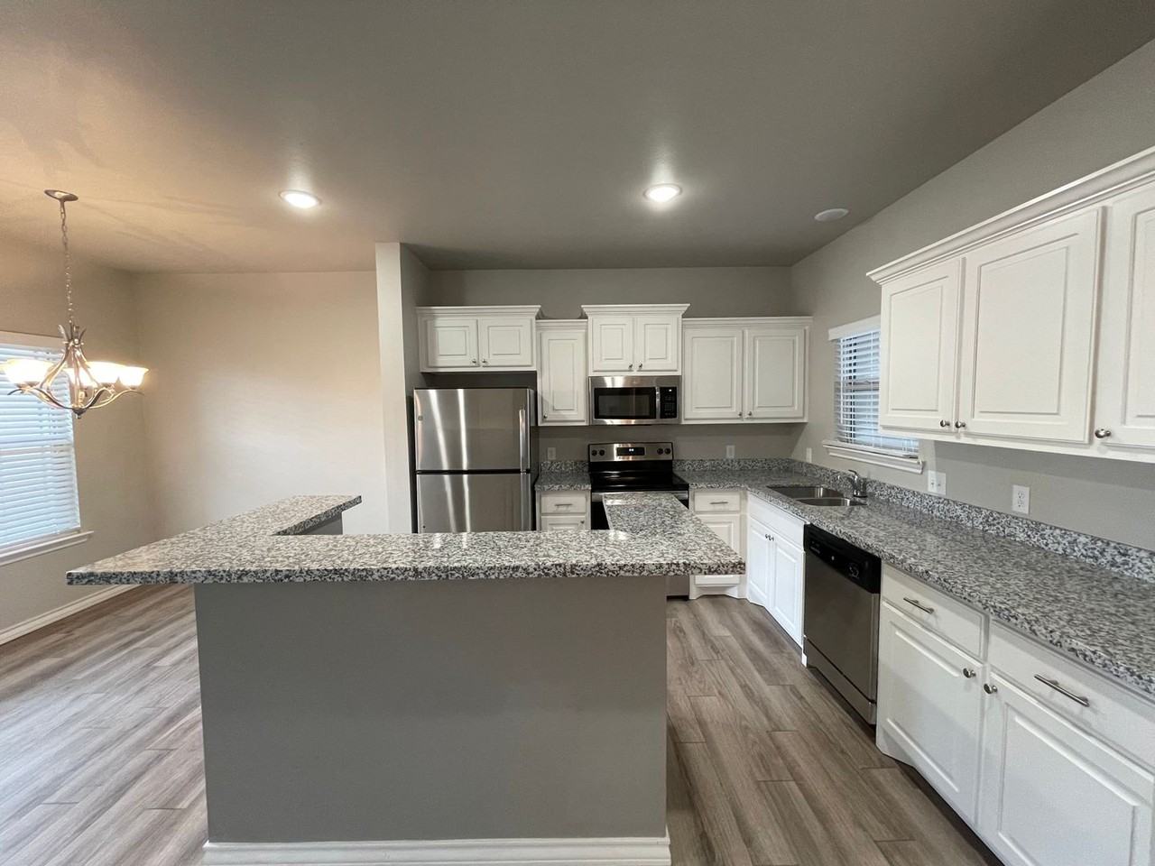 6040 24th St #39 - Photo 4 of 15