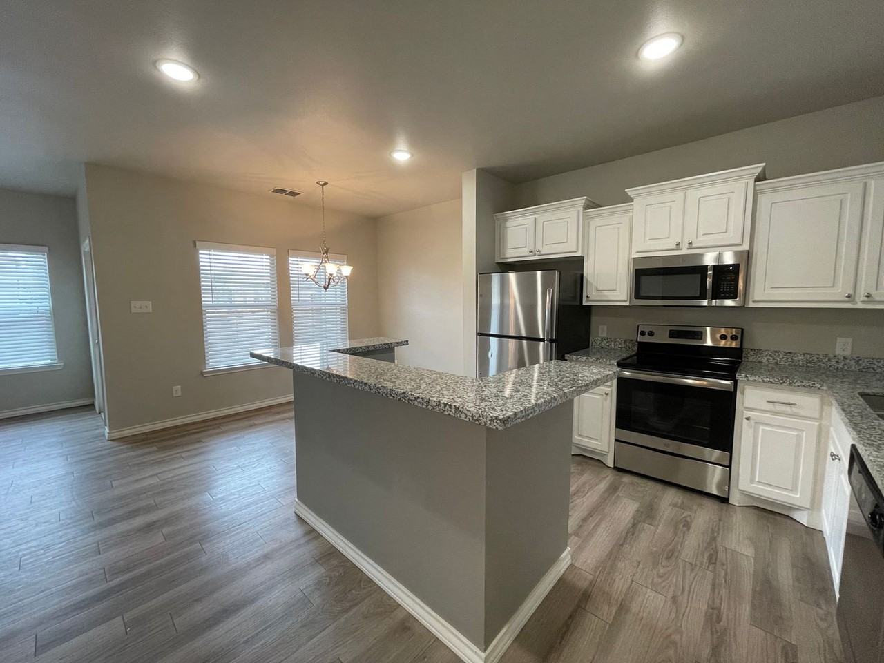 6040 24th St #39 - Photo 5 of 15