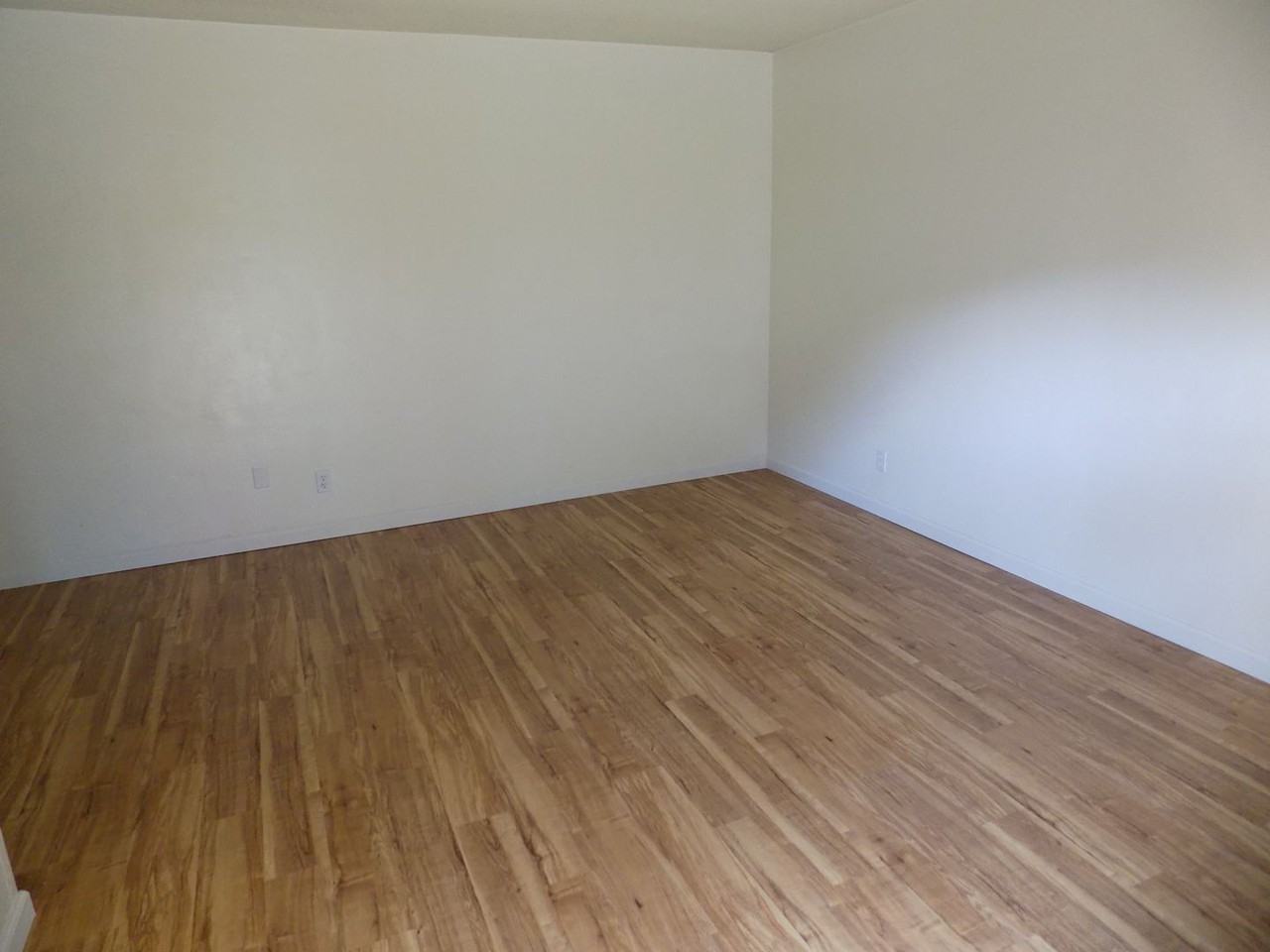 0199 738 Grand & 1885 Garfield - Photo 7 of 45