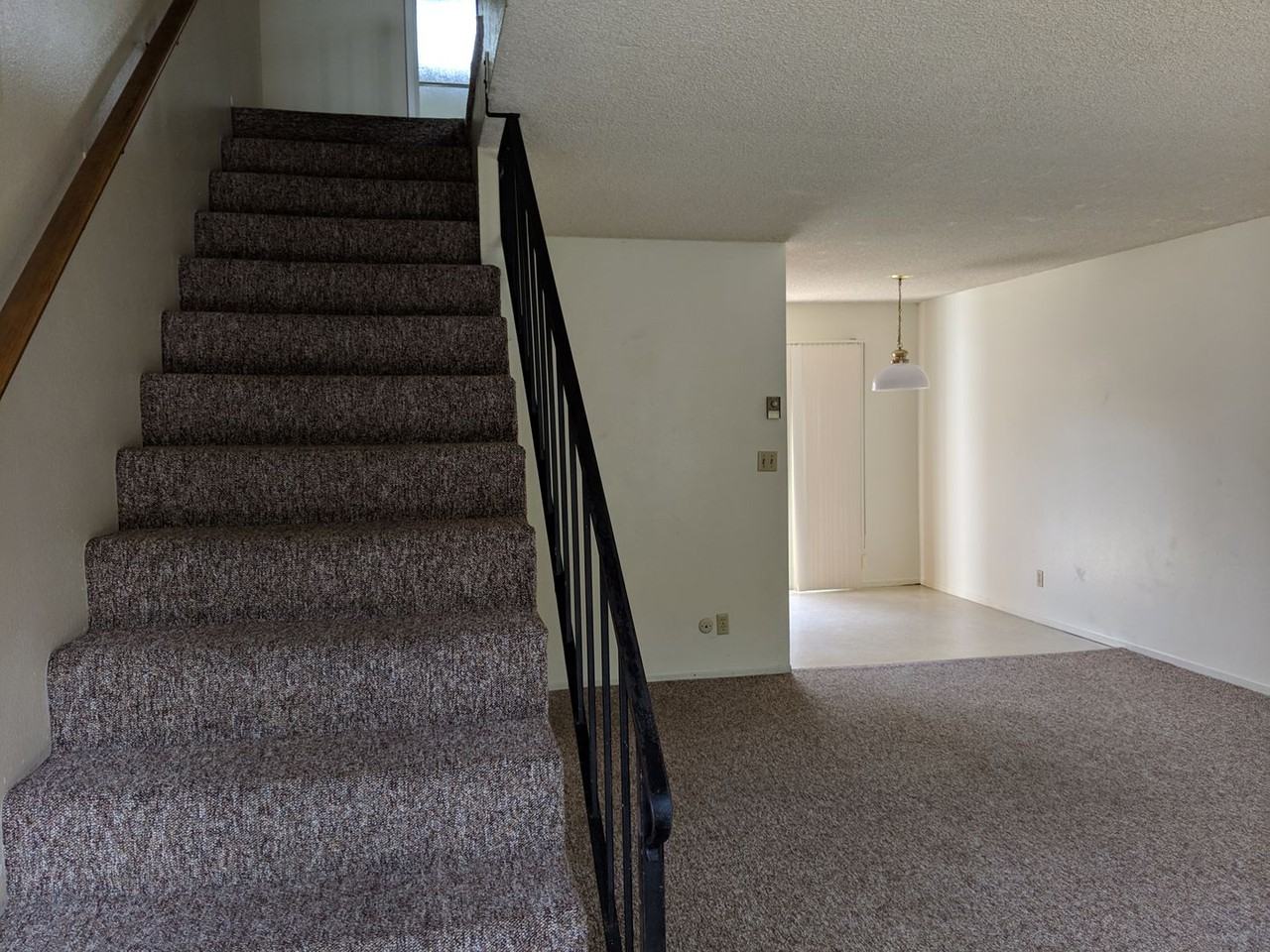 0053 2935 Augusta #1-8 - Photo 2 of 11