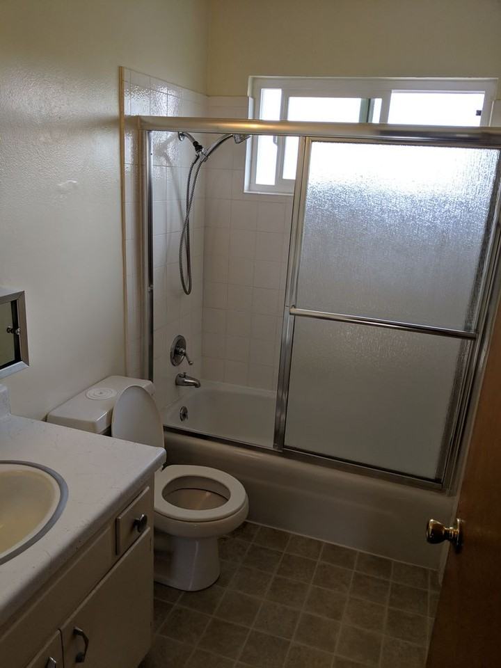 0053 2935 Augusta #1-8 - Photo 7 of 11