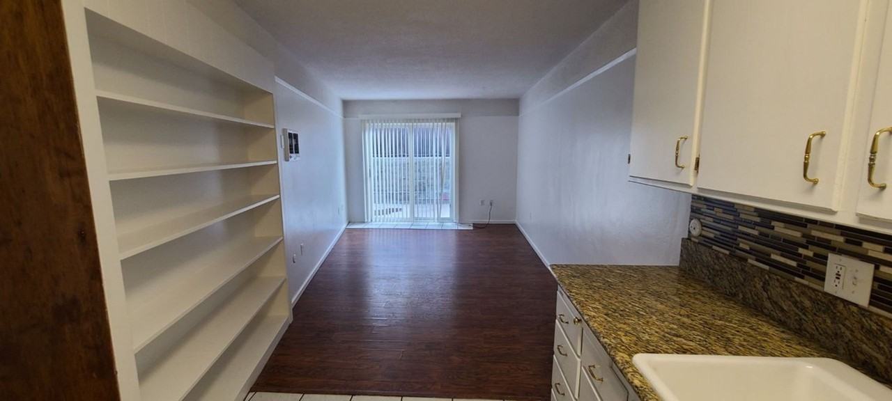 0311 - 1340 Phillips & 660 Johnson - Photo 5 of 50