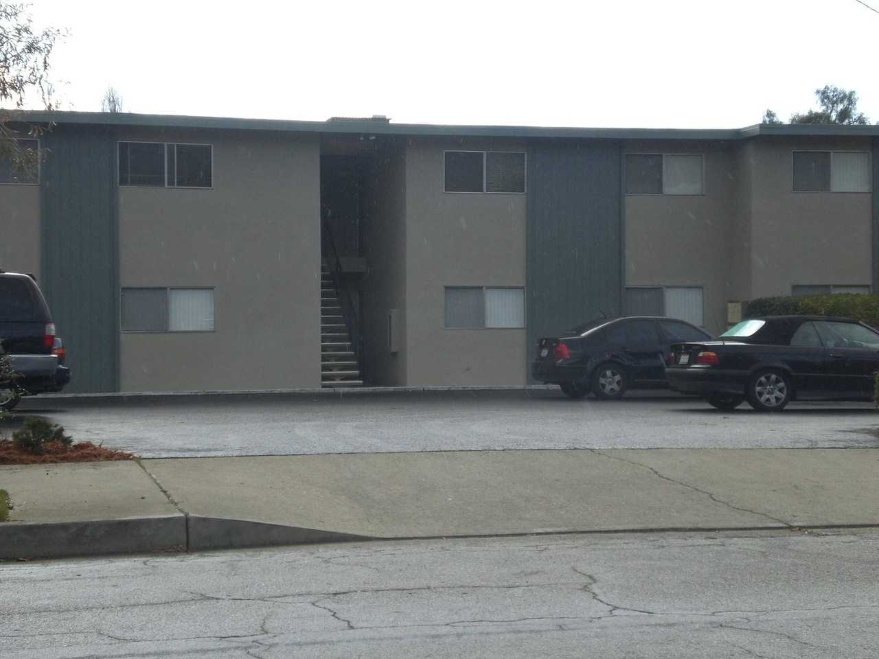 0145  887 Islay, #1-8 - Photo 2 of 8