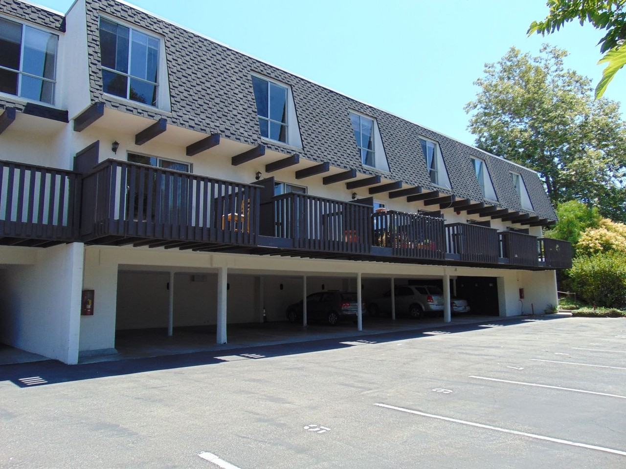 0077 677 Morro Street - Photo 4 of 15