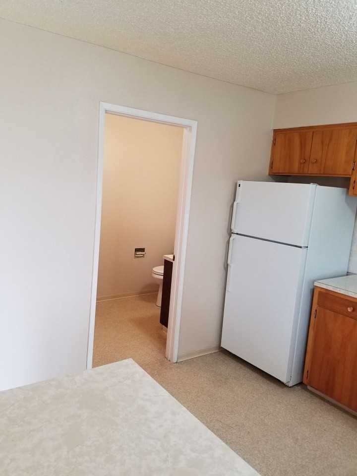 721 PARK AVE A-B - Photo 3 of 9