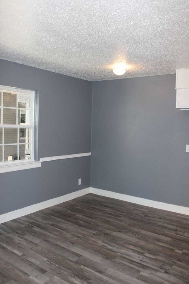 403 N 12th St - Photo 3 of 11