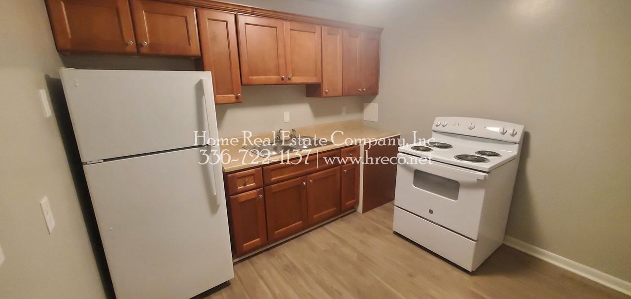 829 W 7th St #4 - Photo 5 of 10