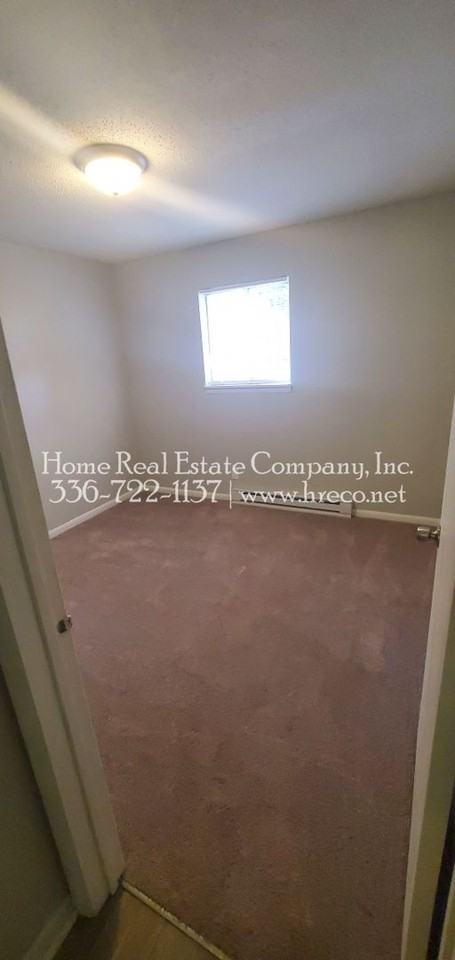 829 W 7th St #4 - Photo 6 of 10