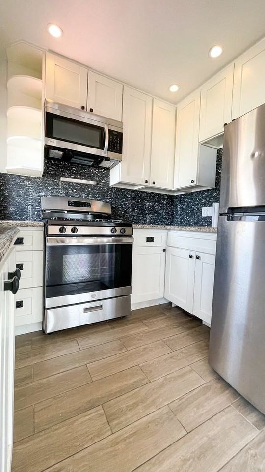 The Villas of Laguna Beach - Photo 7 of 24