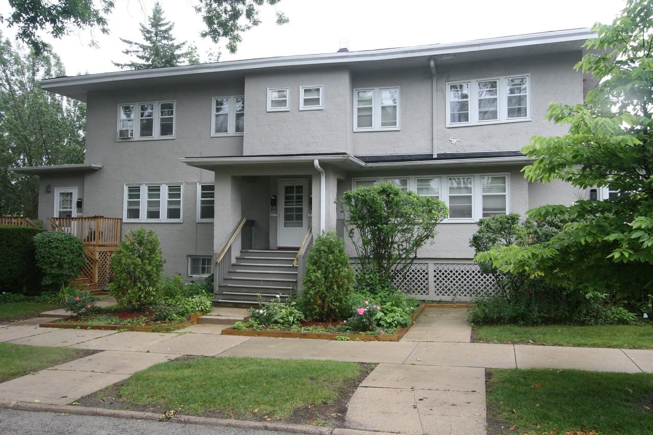 Beverly House - Photo 2 of 12