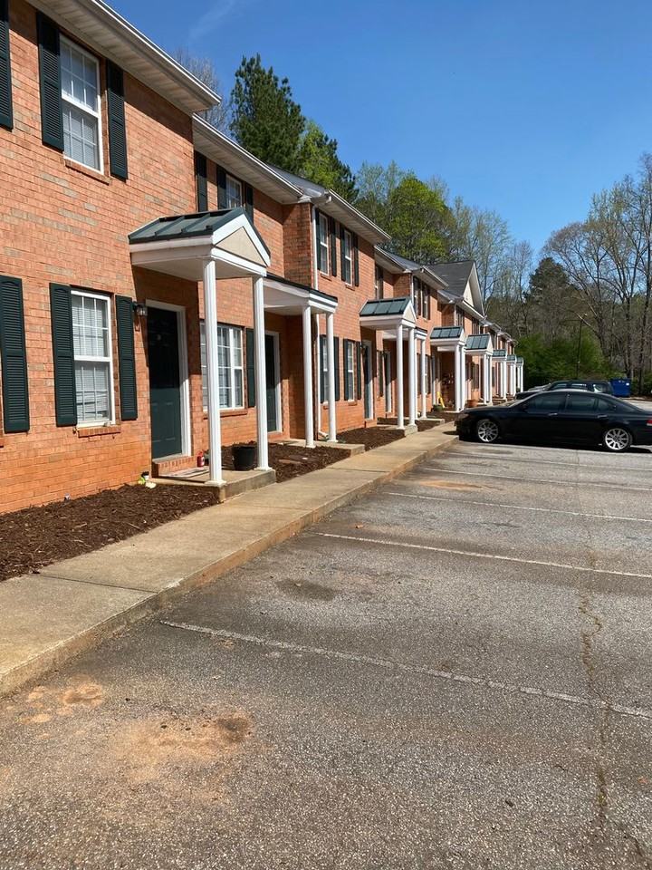 Cedar Bluffs - Photo 5 of 21