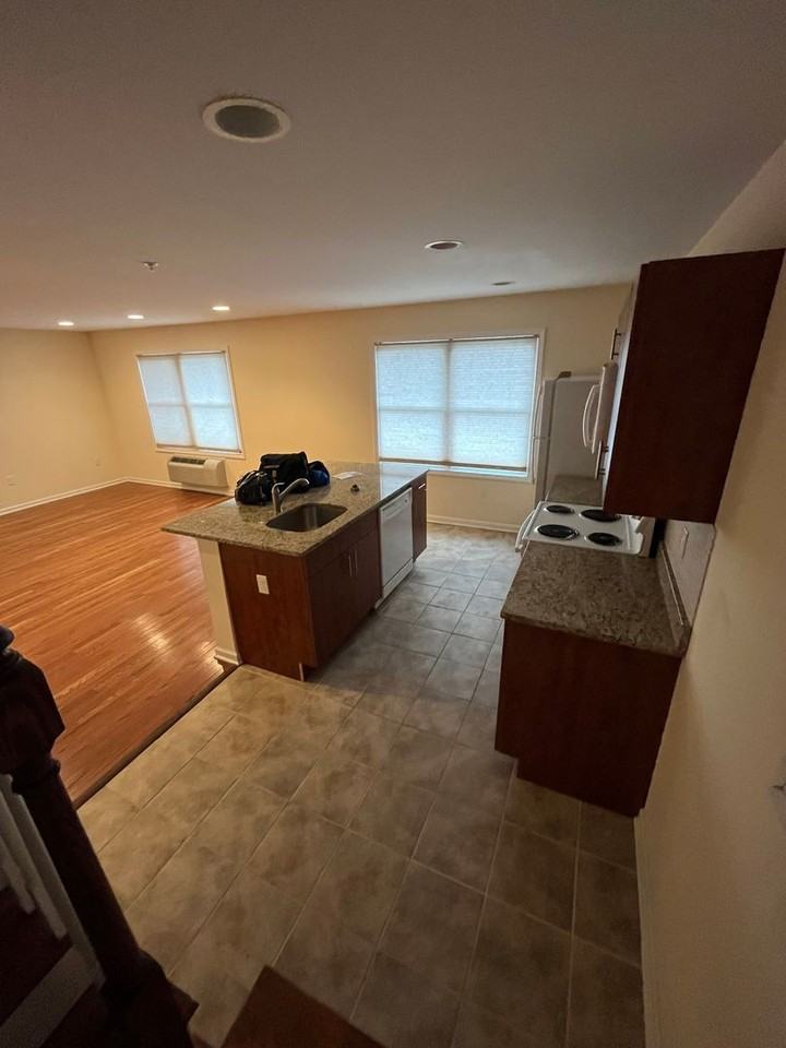 Suydam Holdings LLC - Photo 5 of 13