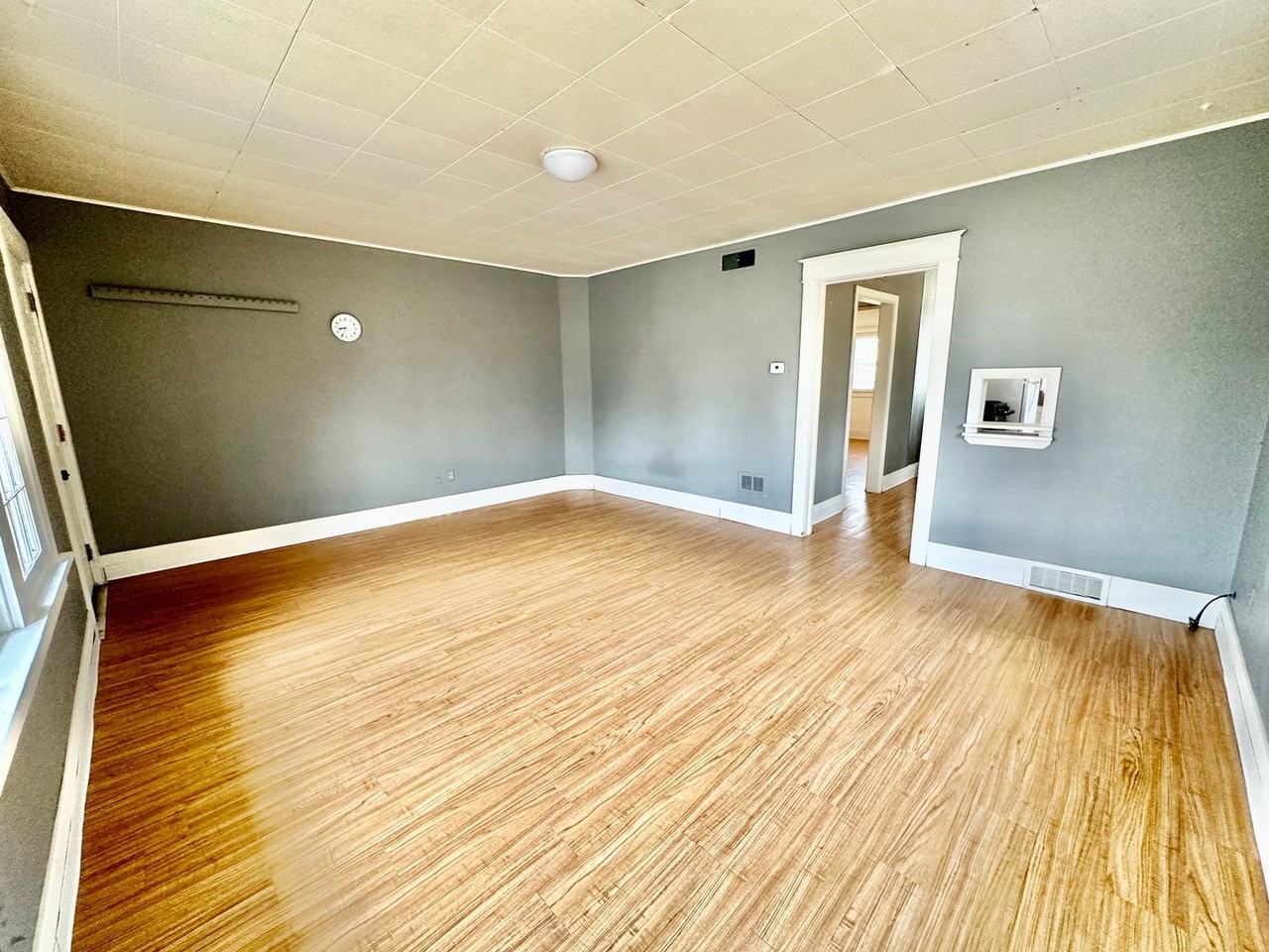 619 & 621 S. Whitcomb Street - Photo 2 of 10