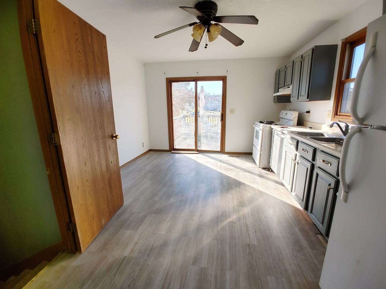 1501 Northbrook - Photo 3 of 9