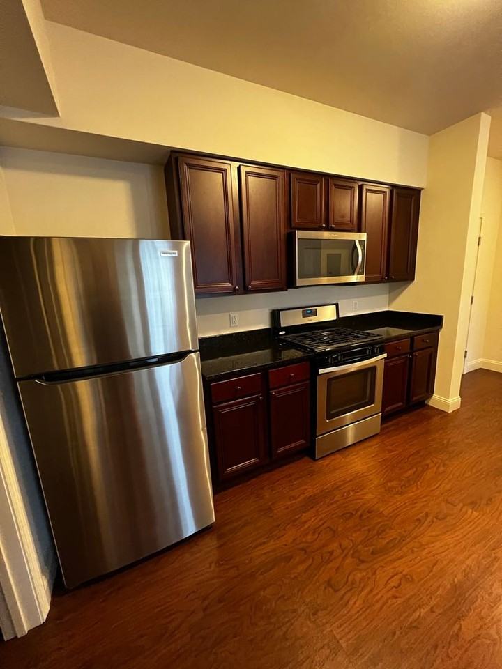 195 Bayberry Circle - Photo 5 of 50