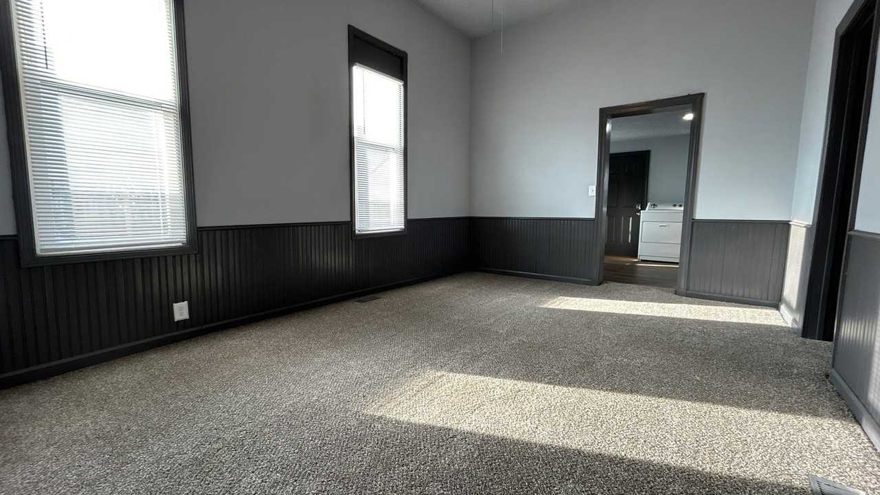 4311 N 58 - Photo 2 of 6